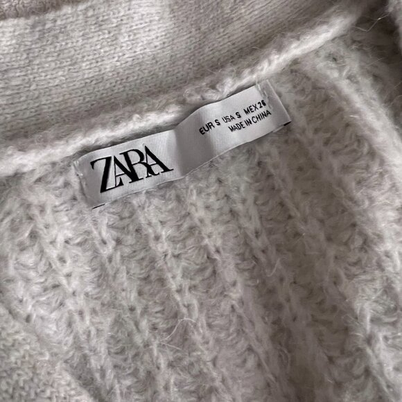 Women's Zara Cream Colored Knit Cardigan size small - Picture 3 of 5